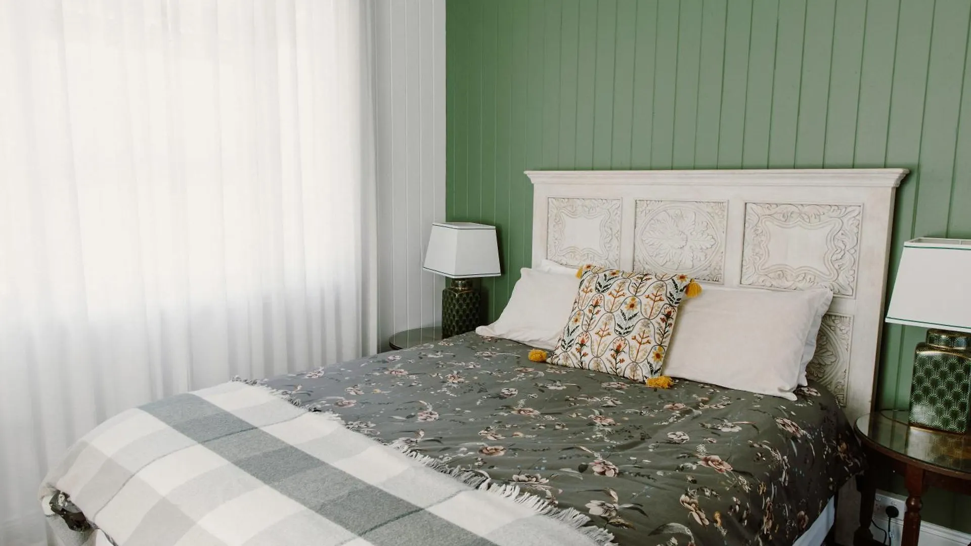 Gracie Cottage Romantic Secluded Hinterland Escape For 2 Mapleton 0*,  Australia